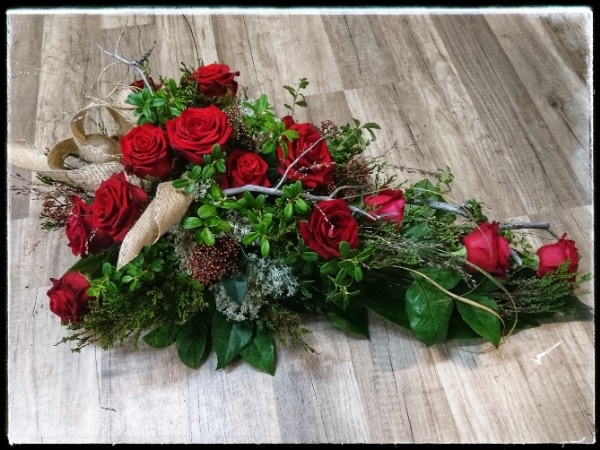 Metsä hiljaa huminoi